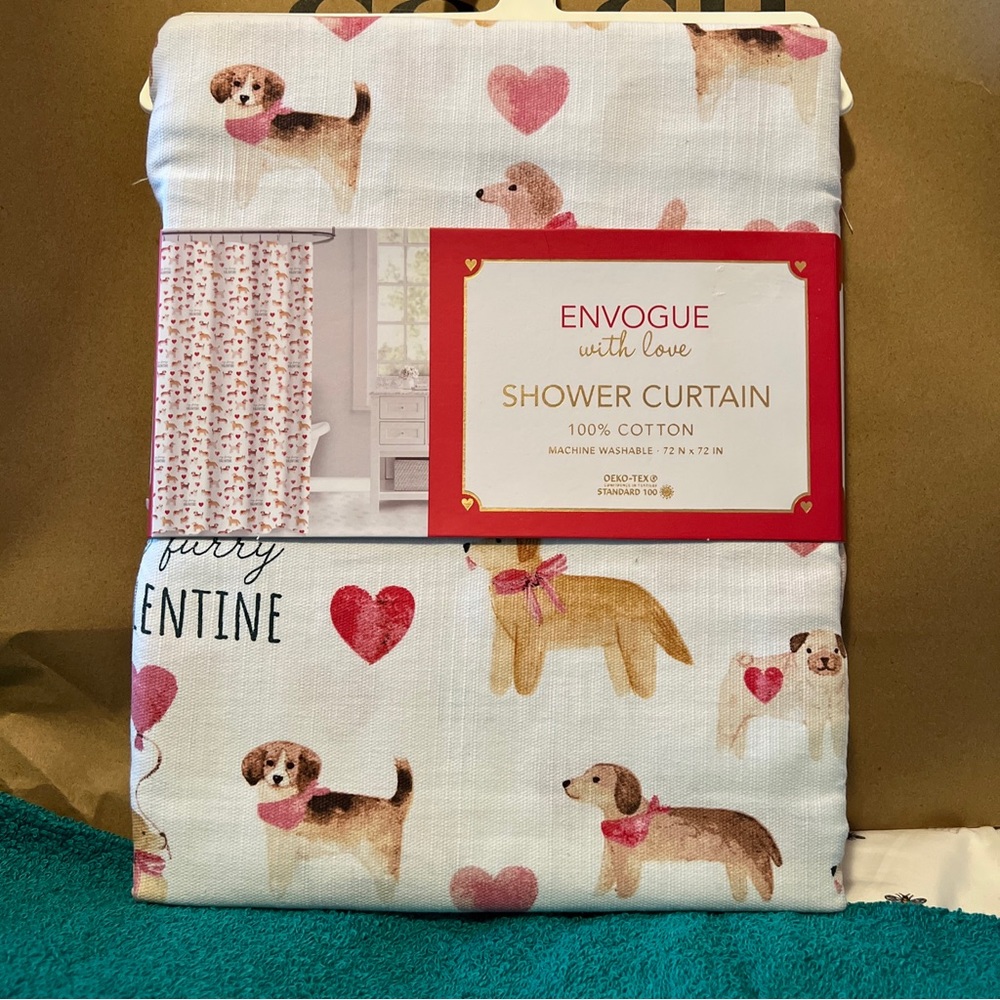 NEW ENVOGUE "My Furry Valentine" PUPPY FABRIC SHOWER CURTAIN 72x72 100% Cotton